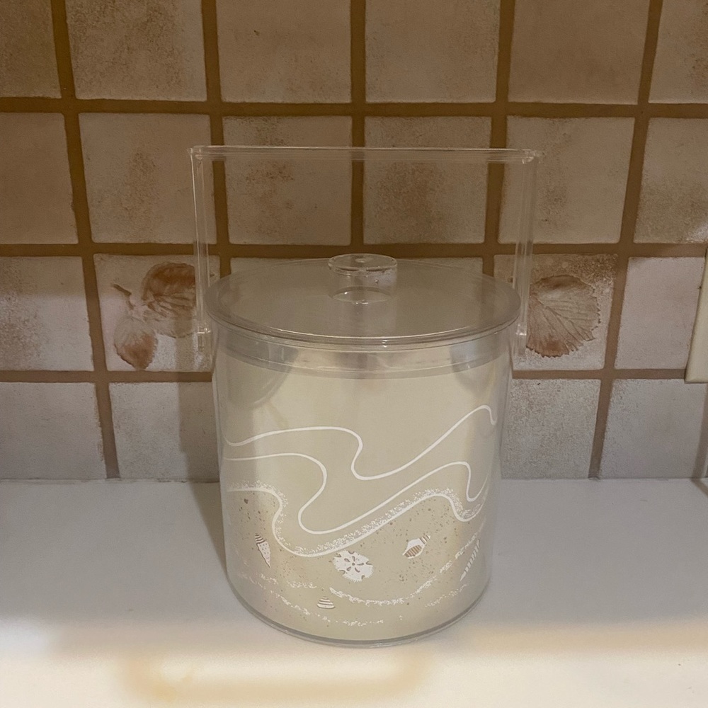 Vintage Stotter Lucite Ice Bucket Beach Seashell Design 1980s